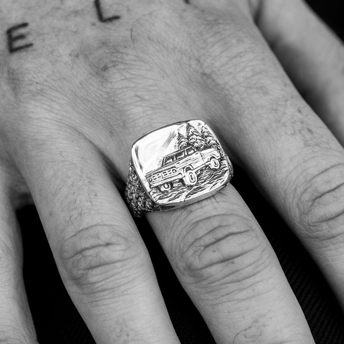 Pick-up x Peter Mckinnon